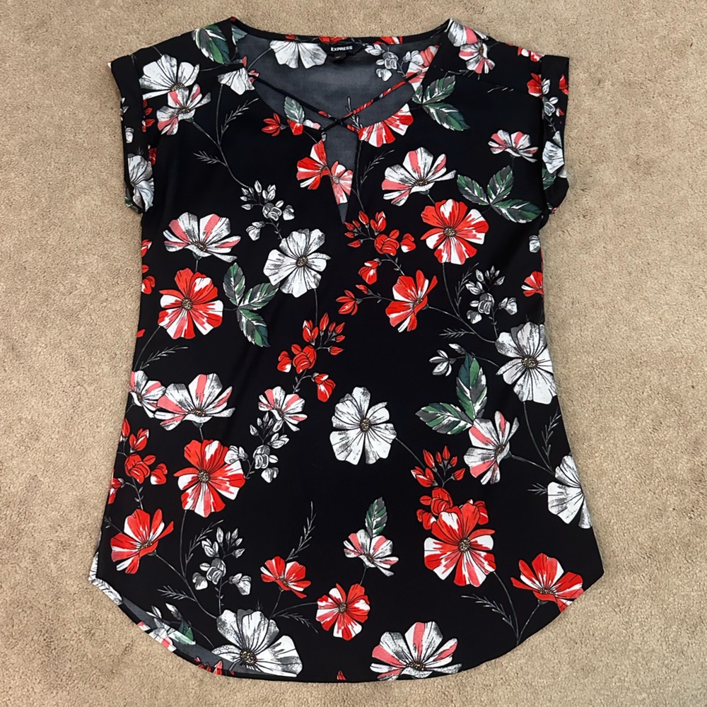 Express Short Sleeve Floral Blouse